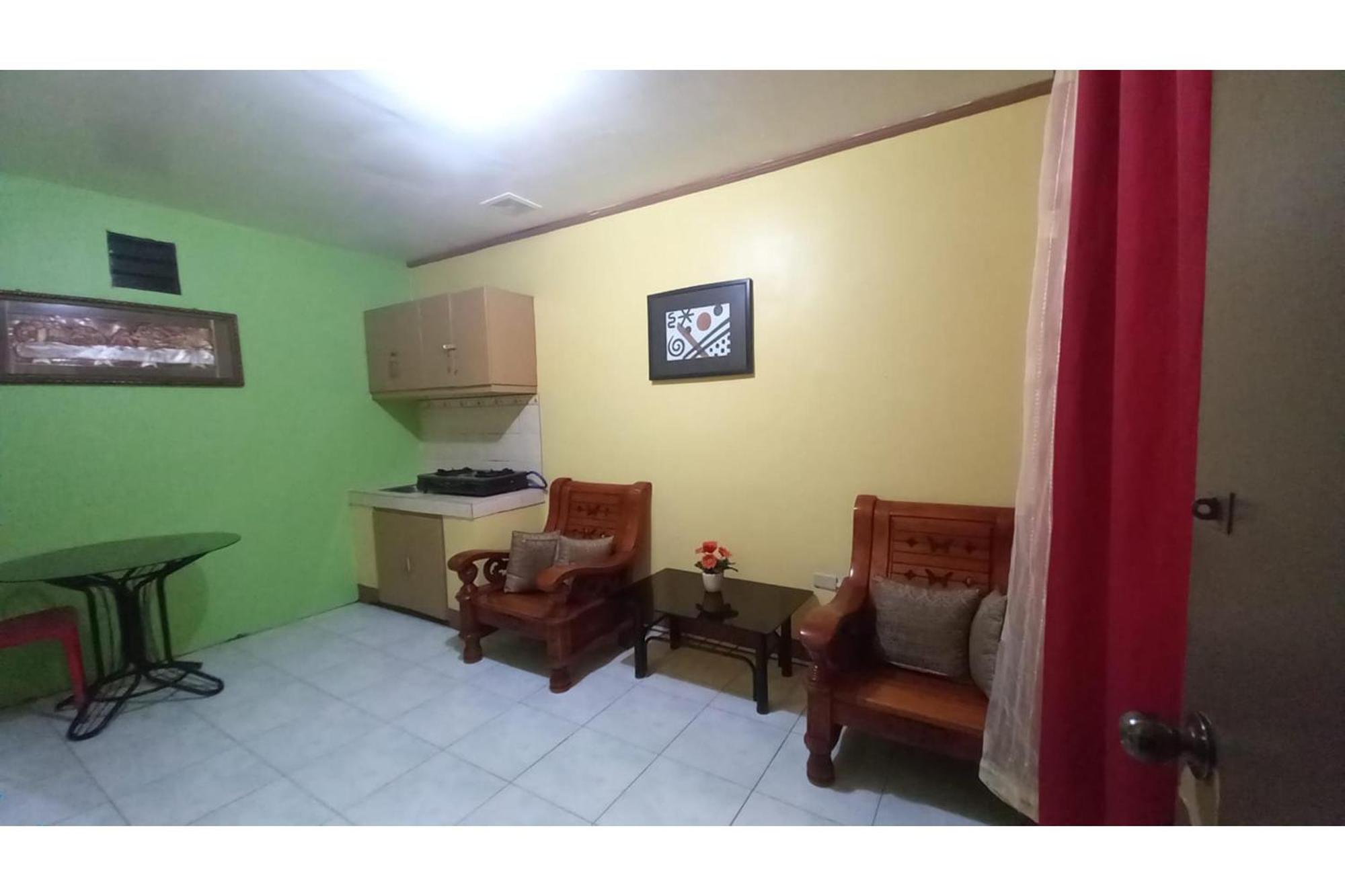 Oyo 1048 Jomckayl Apartelle Naga  Luaran gambar