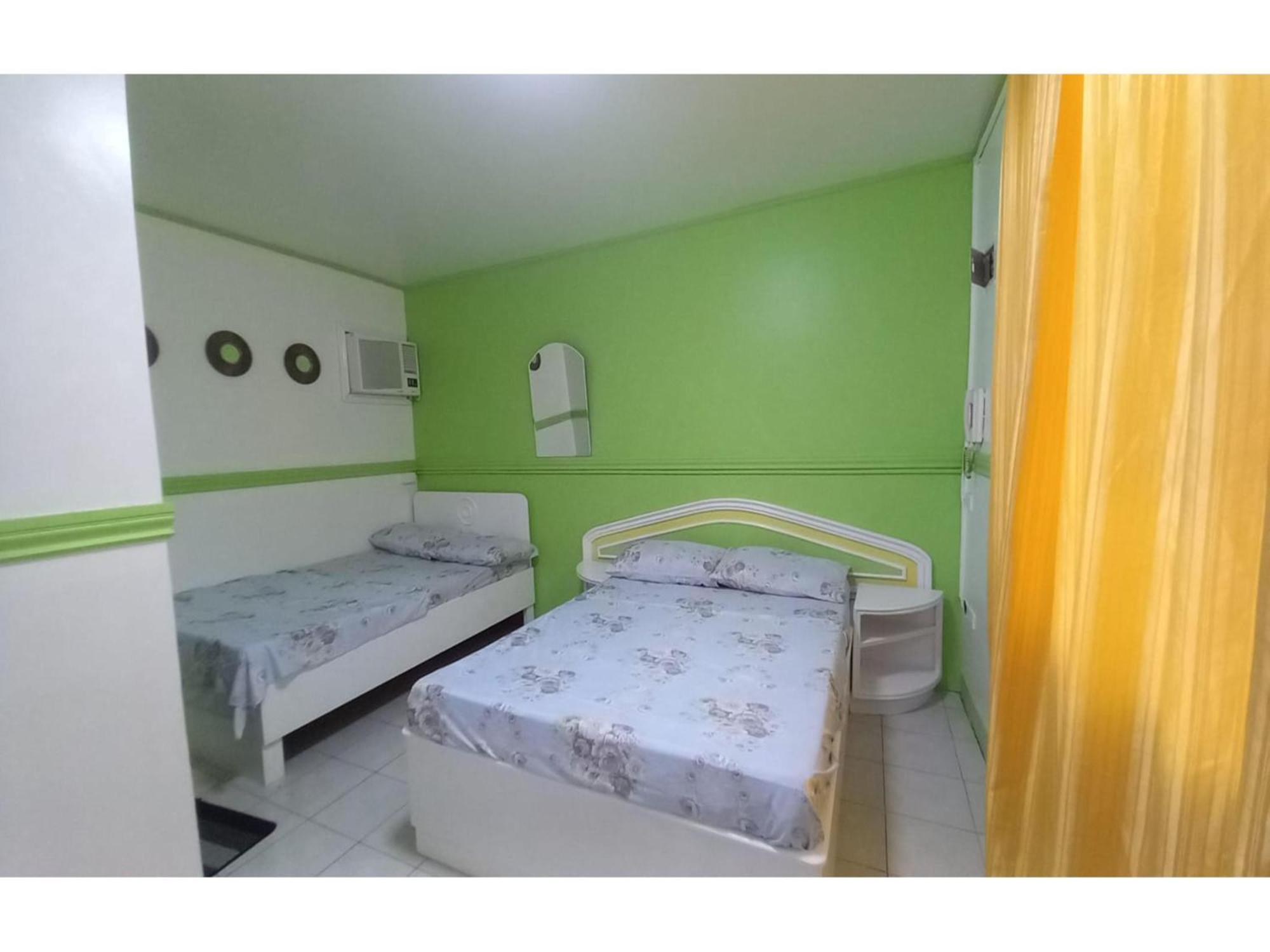 Oyo 1048 Jomckayl Apartelle Naga  Luaran gambar