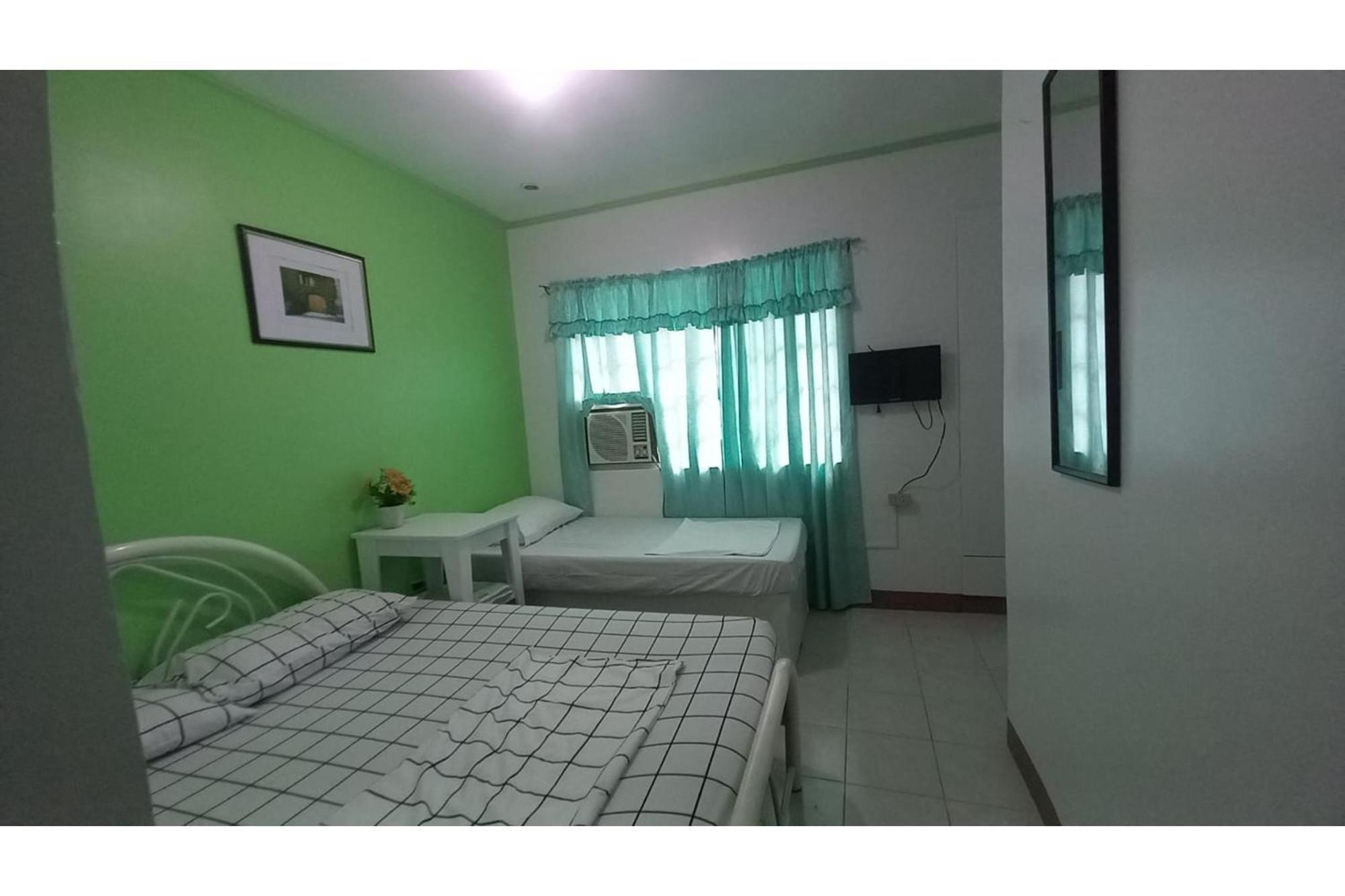 Oyo 1048 Jomckayl Apartelle Naga  Luaran gambar